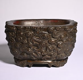 A piece of agarwood auspicious cloud washed study ornaments
