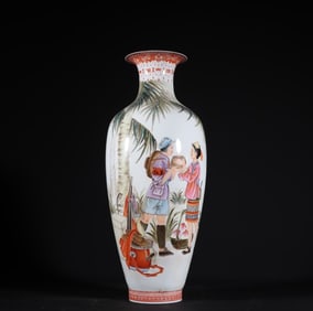 A 70's Jingdezhen Art Research Room pastel figure bottle