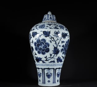 A piece of Yuan Dynasty blue and white peony twig plum vase
