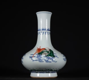 A piece of Qing Dynasty Kangxi colorful figure flat belly bottle