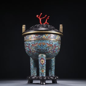 A piece of Qing Dynasty copper cloisonné dragon pattern three-legged aromatherapy stove