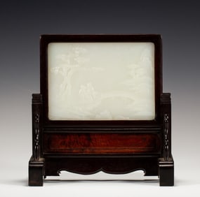 A piece of Hetian jade interstitial