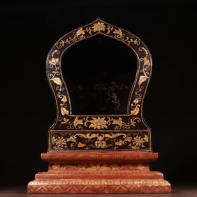 A late Qing Dynasty wooden tire lacquerware painted gold braided branch lotus pattern Buddha shrine