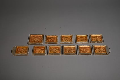 A piece of crystal gilt belt study ornament