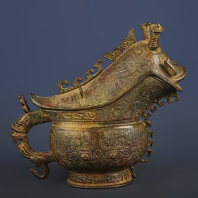 A piece of Western Zhou bronze beast
