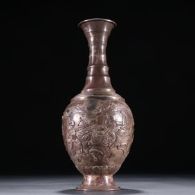 A silver chisel "hunting figure" bottle