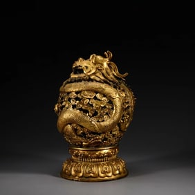 A piece of clear copper gilt dragon pattern diffuser