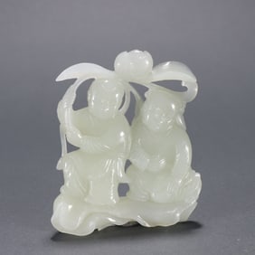 An old collection of Hetian jade carvings and boy ornaments