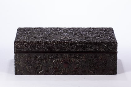 One piece of red sandalwood dragon pattern box