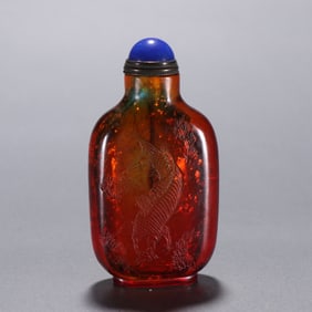 A piece of glazed carved goldfish poetry snuff bottle