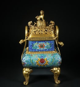 One piece of cloisonné enamel elephant foot dragon ear stove