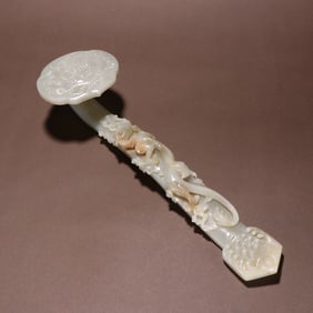 A piece of Qing Hetian jade seed material dragon pattern Ruyi ornament