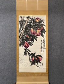 A picture of Wu Changshuo (multi-longevity picture) paper in the middle hall