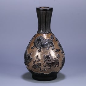 A piece of old glazed lion play hydrangea bottle