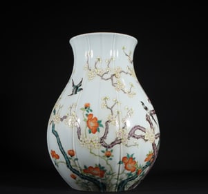 Qing Dynasty Qianlong pastel flower and bird vase