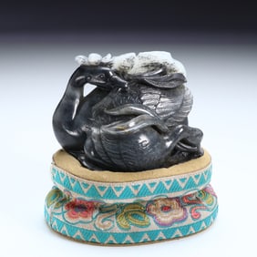 A jade goosebit ornament