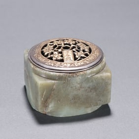 A piece of river mill jade jade cong