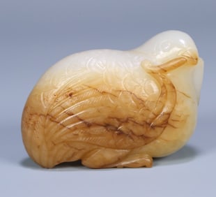 A piece of Hetian jade quail ornament