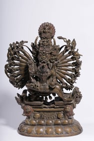 A Qing Dynasty alloy copper statue of Daweide King Kong