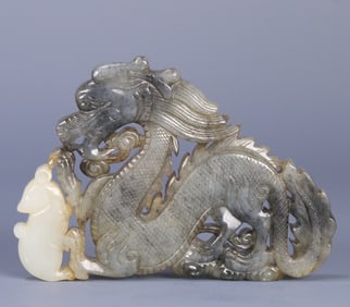 One piece of Hetian jade blue and white seed material dragon mouse brand