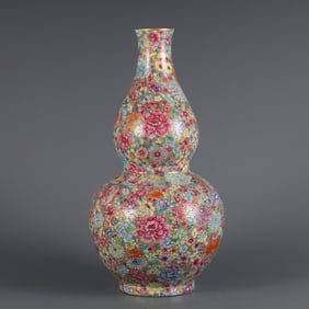 A piece of the Qing Kangxi year made gold pastel kaleiflora gourd bottle