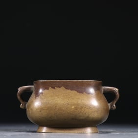 One piece of Xuande furnace copper Ruyi ear furnace