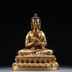 A bronze gilt statue of Shakyamuni Buddha from the Qing Dynasty