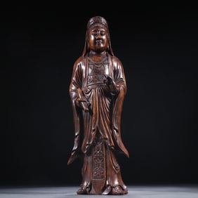 A Qing Dynasty statue of Huanghuali Guanyin