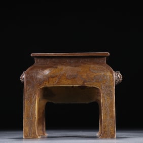 A piece of Ming Chongzhen copper tire chisel squirrel grape pattern lion face ear table several