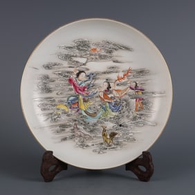 A piece of the Qing Yongzheng year made pastel sea monster lady plate