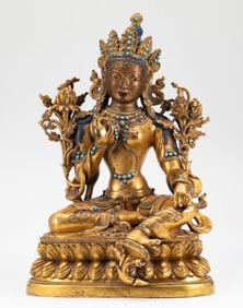 A gilded Buddha statue from the Qing Dynasty