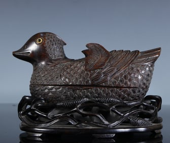 One piece of agarwood quail lid box
