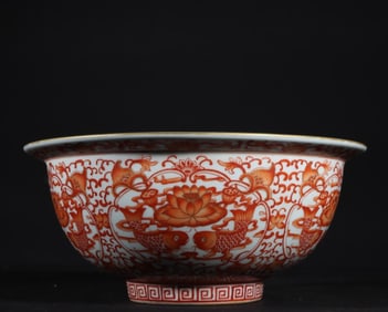 A piece of Qing Dynasty Yongzheng alum red painted gold folding bowl