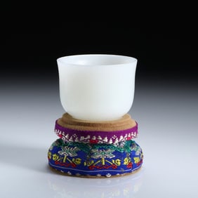 One piece of Hetian jade master cup