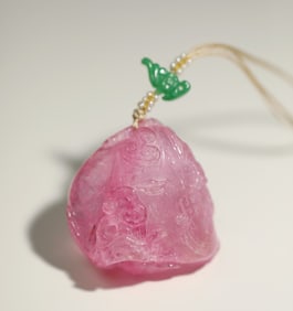 A piece of Qing Dynasty Burmese fluorescent pink tourmaline Dashou peach