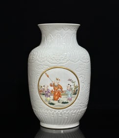 A piece of lintoe auspicious pastel sweet white glaze carved windowed figure baby play picture