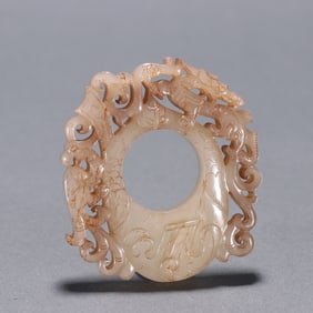 A piece of Han Gao ancient jade dragon and phoenix pattern chicken heart wear