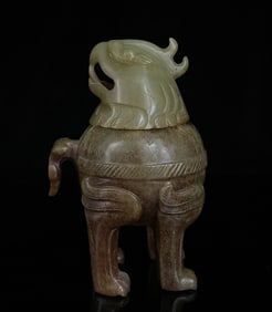 A piece of Hetian jade three-legged jade tripod