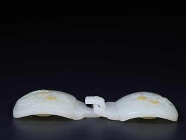 One piece of Hetian Yushou peach buckle