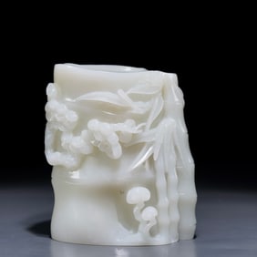 One piece of Hetian Yujie high pen holder