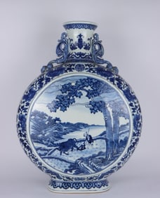 A Qing Dynasty blue and white flat vase