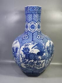 A piece of Qianlong year system in the Qing Dynasty, blue and white copper coins braided with double