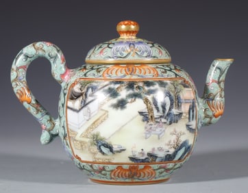 A piece of Qianlong in the Qing Dynasty: a teapot with many characters in the enamel color landscape