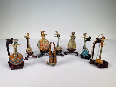 A set of bronze-tired silver-burned blue instruments