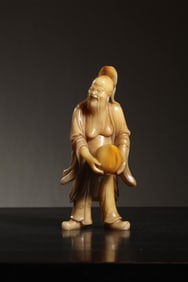 A piece of Qing Dynasty Shoushan stone "Oriental Shuo stealing peach"
