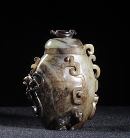 One piece of jade black oil extract four elephant lid jars