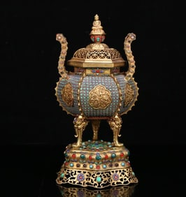 A collection of fine Qing Dynasty bronze gilt inlaid gemstone aromatherapy furnace