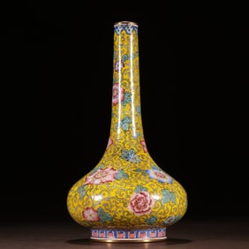 A piece of Qing bronze fetal painting enamel floral pattern long-necked bottle