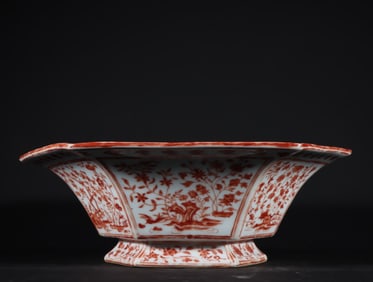 A piece of Ming Dynasty alum red floral pattern hexagonal flower pot