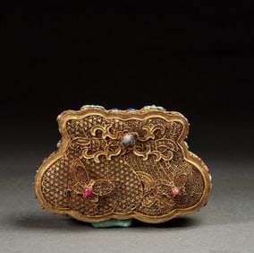 A piece of filigree butterfly from the old collection of the Qing Dynasty court